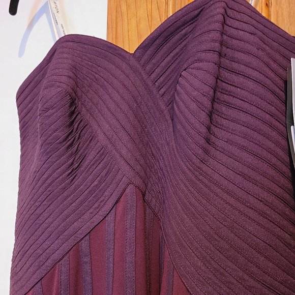 Halston Heritage Strapless Flowy Gown satin strips - Picture 6 of 10